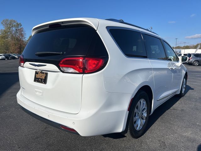 2019 Chrysler Pacifica Touring-L