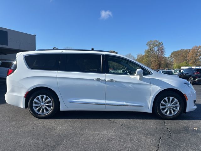 2019 Chrysler Pacifica Touring-L