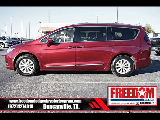 2019 Chrysler Pacifica Touring-L