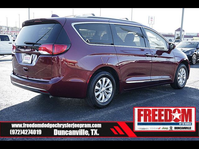 2019 Chrysler Pacifica Touring-L