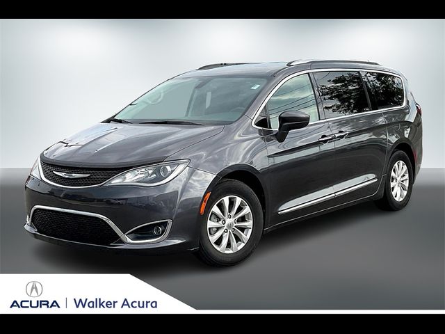 2019 Chrysler Pacifica Touring-L