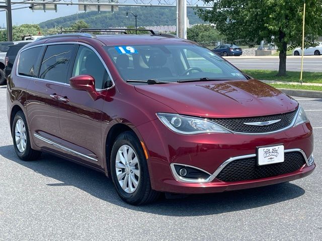 2019 Chrysler Pacifica Touring-L