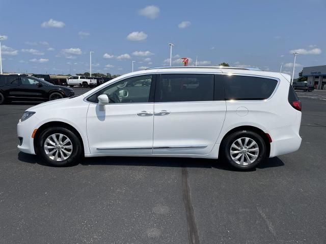 2019 Chrysler Pacifica Touring-L