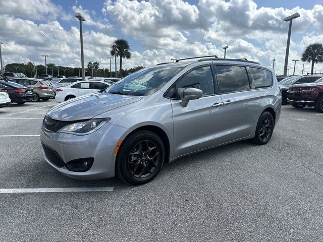 2019 Chrysler Pacifica Touring-L