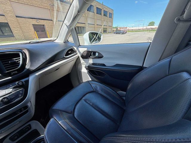 2019 Chrysler Pacifica Touring-L