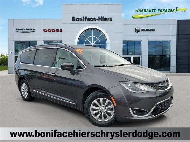2019 Chrysler Pacifica Touring-L