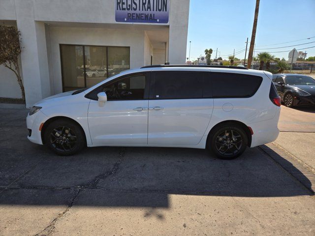 2019 Chrysler Pacifica Touring-L