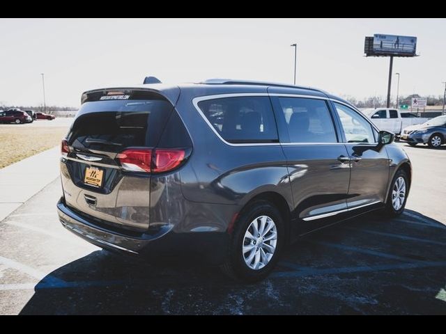 2019 Chrysler Pacifica Touring-L
