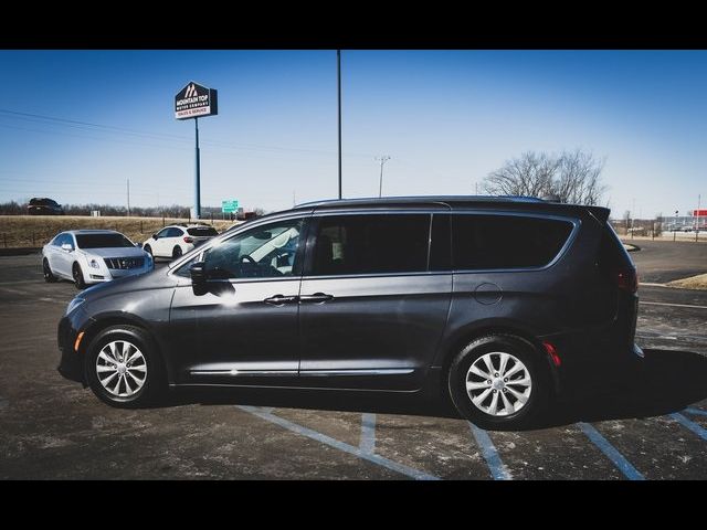 2019 Chrysler Pacifica Touring-L