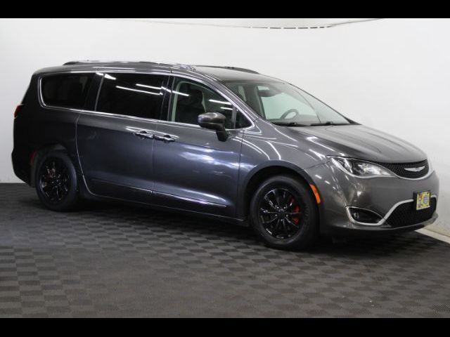 2019 Chrysler Pacifica Touring-L