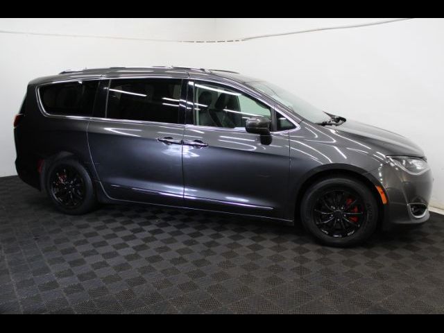 2019 Chrysler Pacifica Touring-L