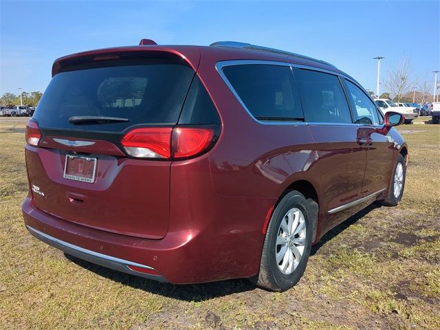 2019 Chrysler Pacifica Touring-L