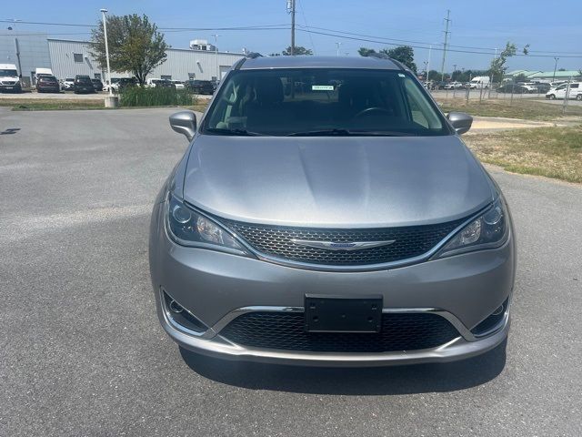 2019 Chrysler Pacifica Touring-L