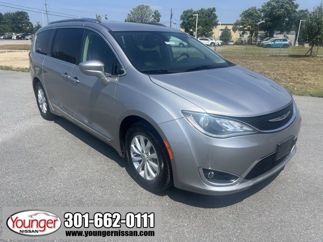 2019 Chrysler Pacifica Touring-L