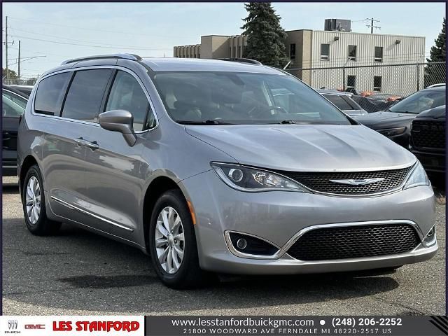 2019 Chrysler Pacifica Touring-L