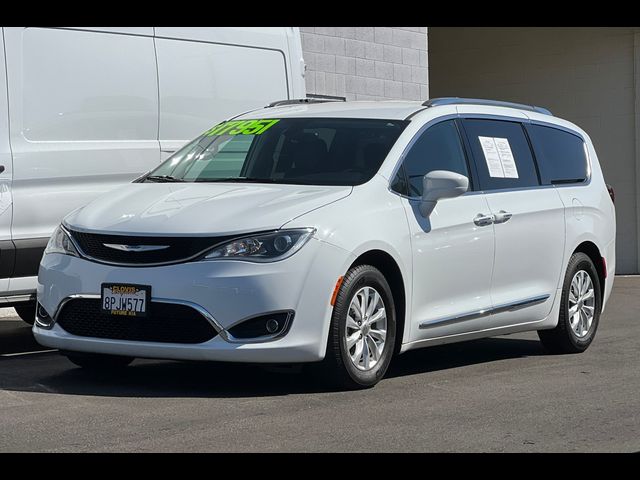 2019 Chrysler Pacifica Touring-L