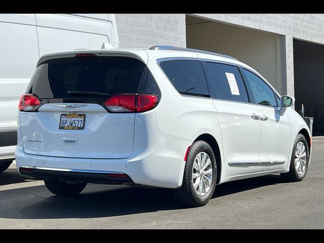 2019 Chrysler Pacifica Touring-L