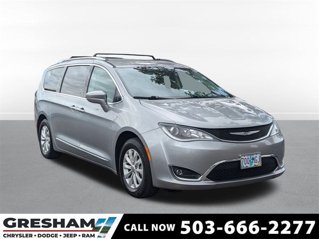 2019 Chrysler Pacifica Touring-L