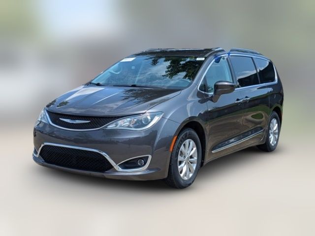 2019 Chrysler Pacifica Touring-L