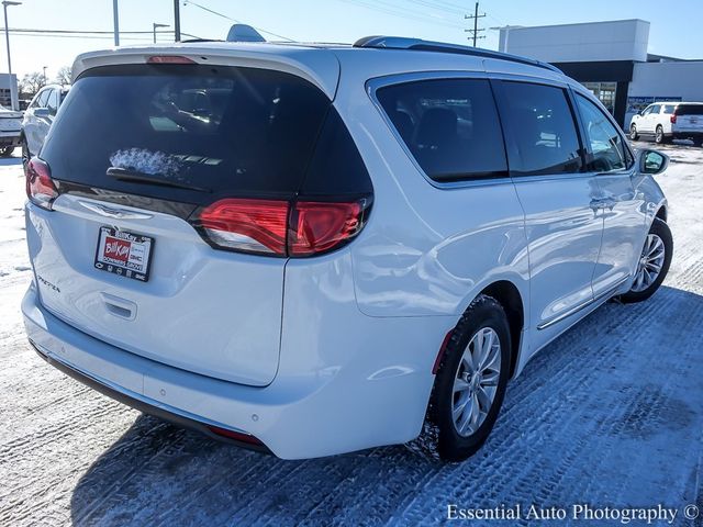 2019 Chrysler Pacifica Touring-L