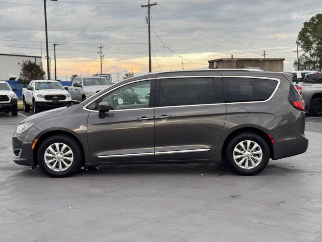 2019 Chrysler Pacifica Touring-L