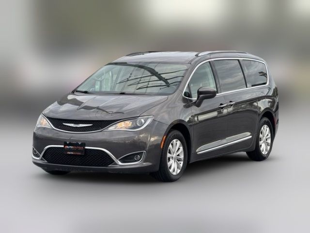 2019 Chrysler Pacifica Touring-L