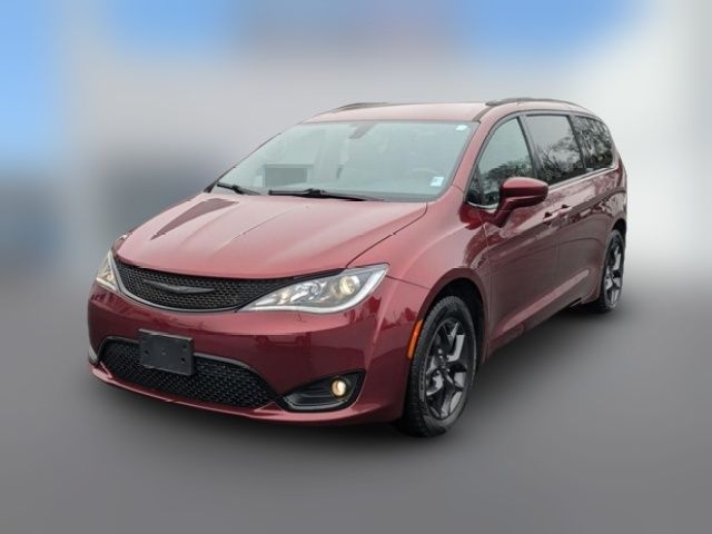 2019 Chrysler Pacifica Touring-L