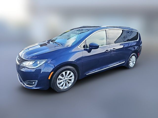 2019 Chrysler Pacifica Touring-L