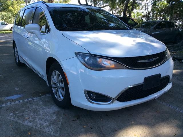 2019 Chrysler Pacifica Touring-L