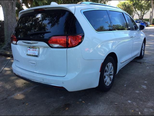 2019 Chrysler Pacifica Touring-L