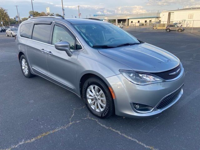 2019 Chrysler Pacifica Touring-L