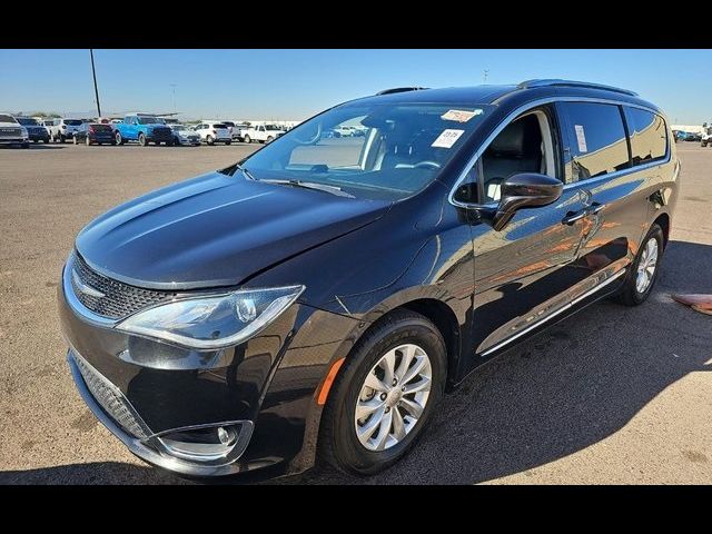 2019 Chrysler Pacifica Touring-L