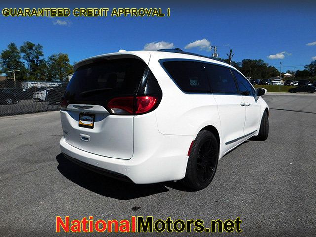 2019 Chrysler Pacifica Touring-L