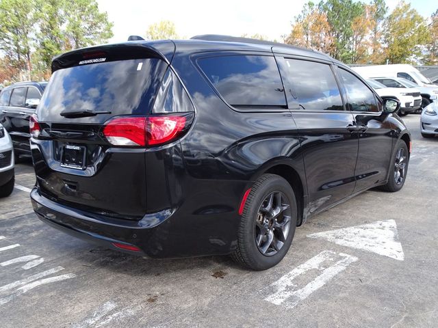 2019 Chrysler Pacifica Touring-L