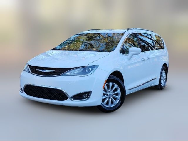 2019 Chrysler Pacifica Touring-L