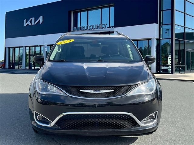 2019 Chrysler Pacifica Touring-L