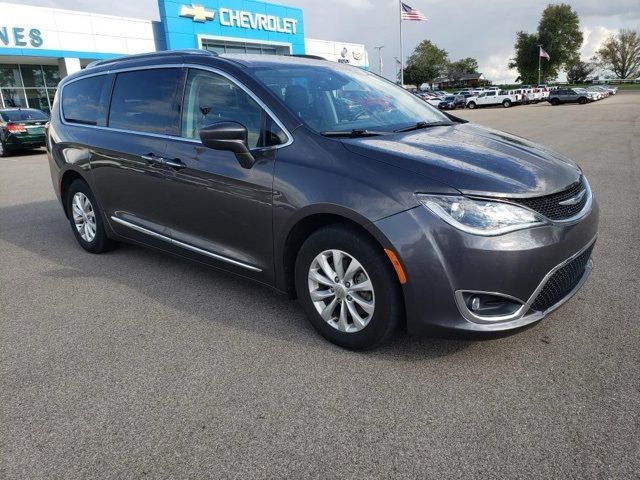 2019 Chrysler Pacifica Touring-L