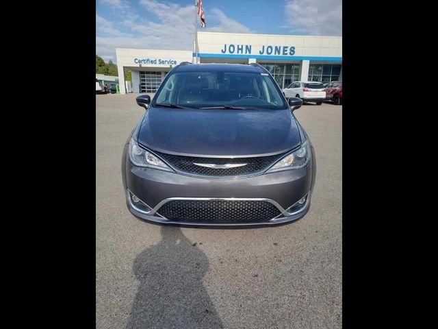 2019 Chrysler Pacifica Touring-L