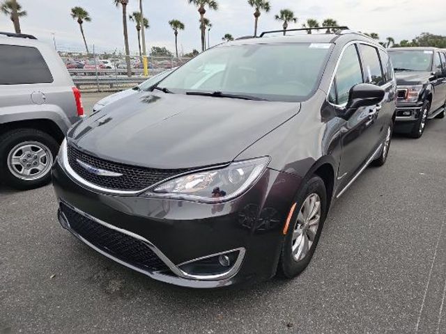 2019 Chrysler Pacifica Touring-L