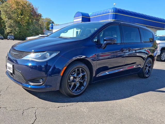 2019 Chrysler Pacifica Touring-L