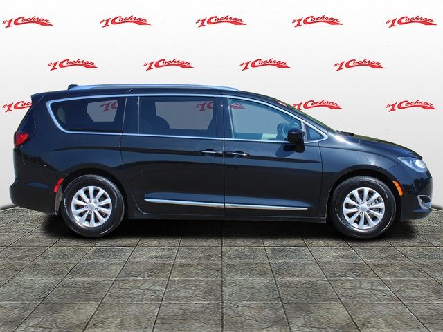 2019 Chrysler Pacifica Touring-L