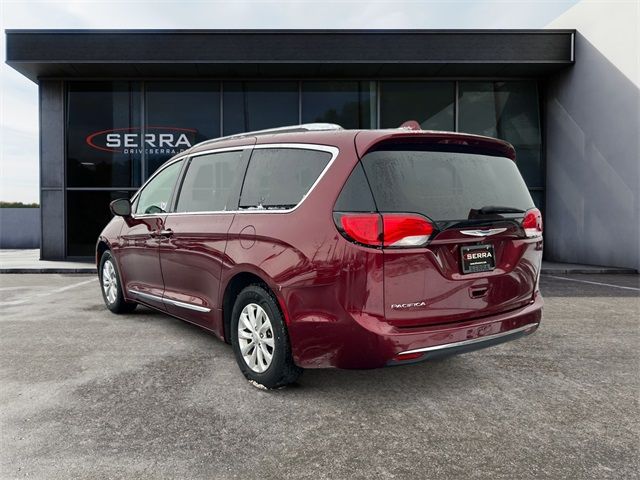 2019 Chrysler Pacifica Touring-L