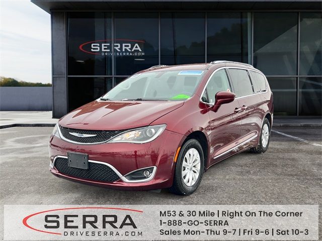 2019 Chrysler Pacifica Touring-L