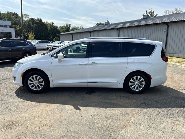 2019 Chrysler Pacifica Touring-L