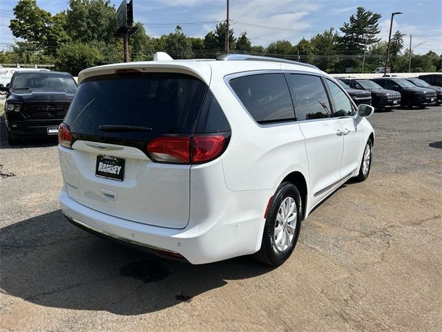 2019 Chrysler Pacifica Touring-L