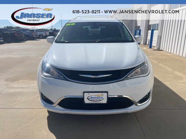 2019 Chrysler Pacifica Touring-L