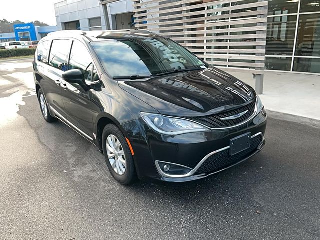 2019 Chrysler Pacifica Touring-L