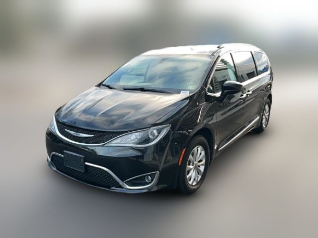 2019 Chrysler Pacifica Touring-L