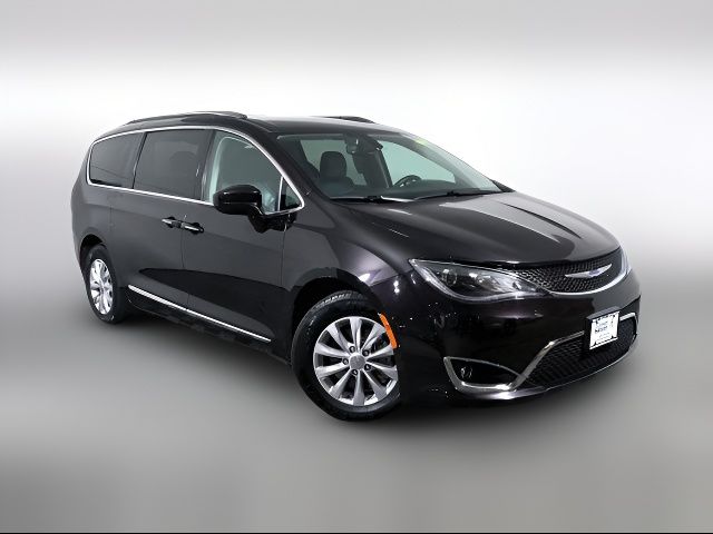 2019 Chrysler Pacifica Touring-L