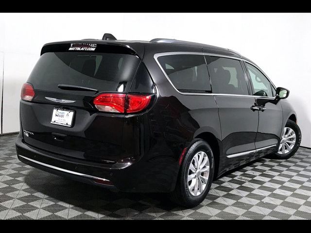 2019 Chrysler Pacifica Touring-L